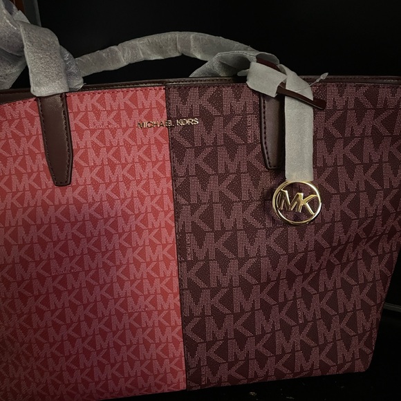 Michael Kors Red Logo Tote - Picture 2 of 8